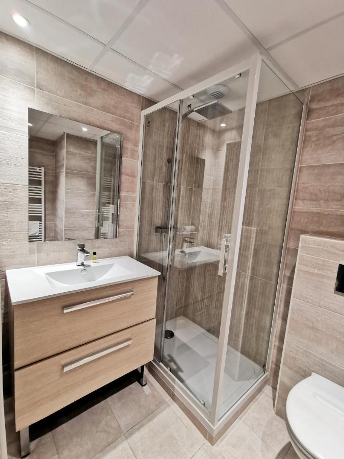 Terres De France - Domaine Du Palais Aparthotel Saint-Lizier Екстериор снимка