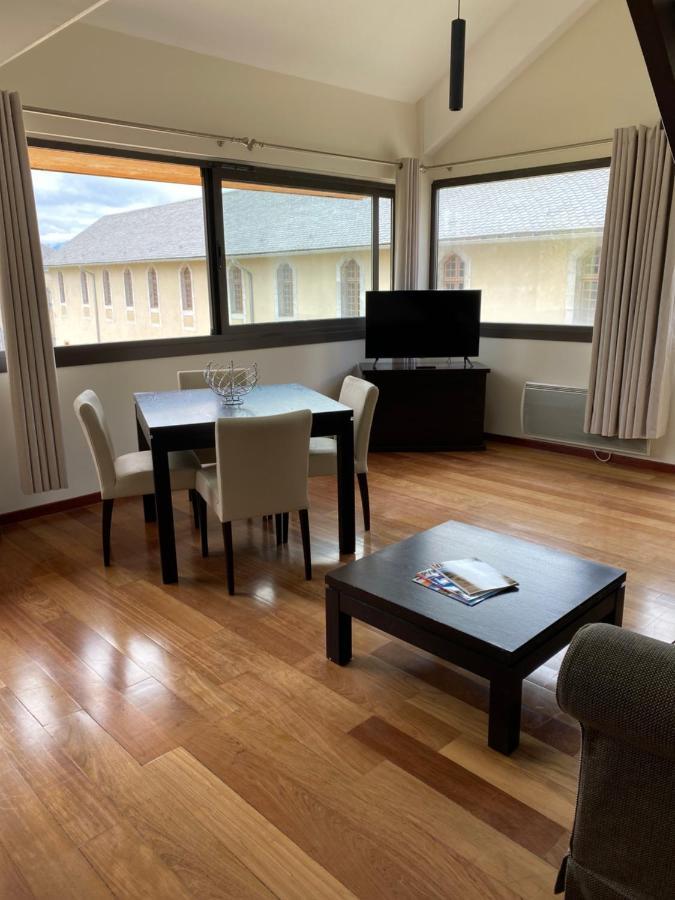 Terres De France - Domaine Du Palais Aparthotel Saint-Lizier Екстериор снимка